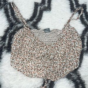 Crop top from tillys worn a few times good condition